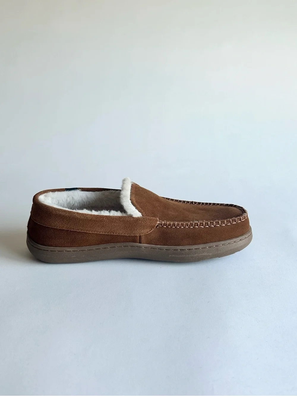 Eddie Bauer Tan Suede White Faux Fur Lining Rubber Outsole Slippers size 10